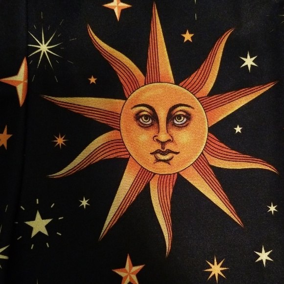 I Am The Sun Leggings - Picture 3 of 4